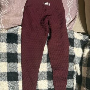 Booty by Brabants Maroon Textured Leggings